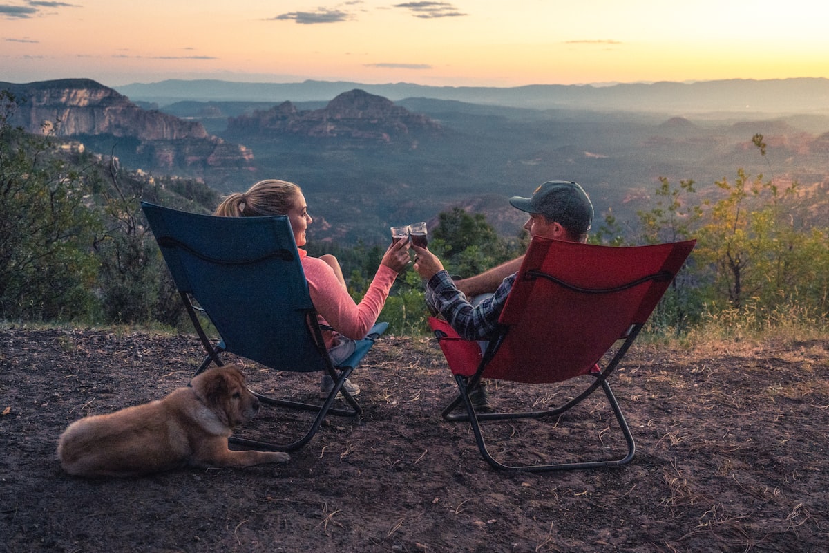 Beste kampeerstoelen 2026: comfort vs gewicht vergeleken